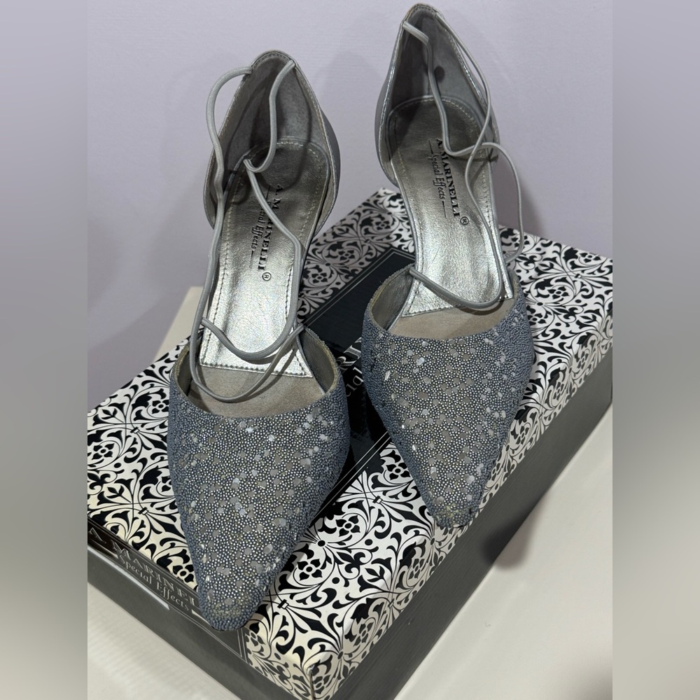 A. Marinelli size 7.5 silver sparkly heels in great condition! - Picture 2 of 10